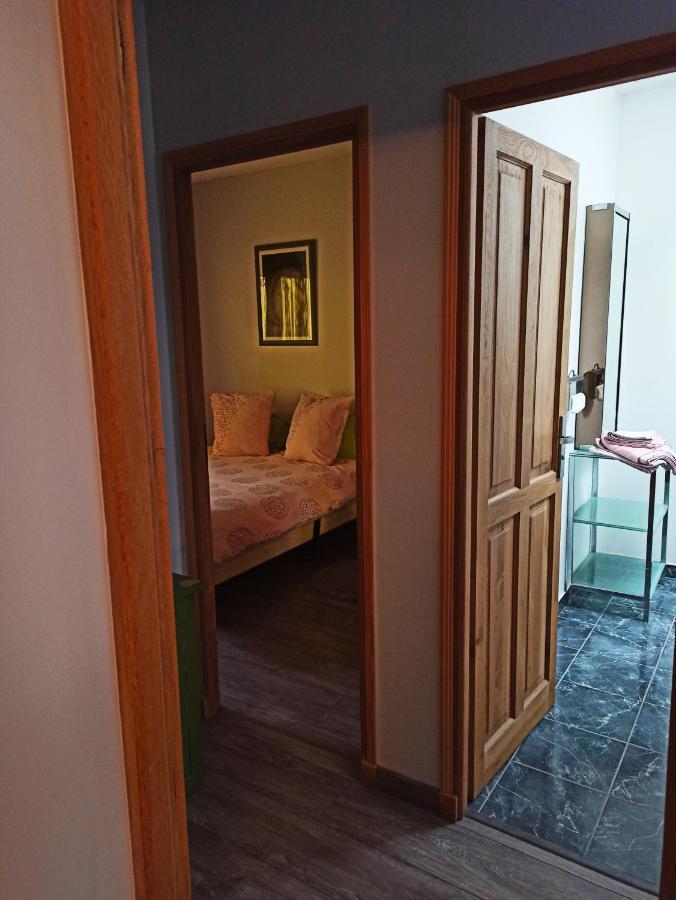 La Maison Rouge Bed & Breakfast Parijs